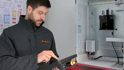 Mit Sack und Pack den Berg hinauf
