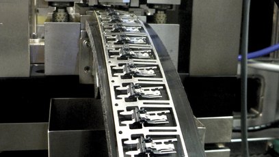 Fertigung präziser Metall-Kunststoff-Verbundteile